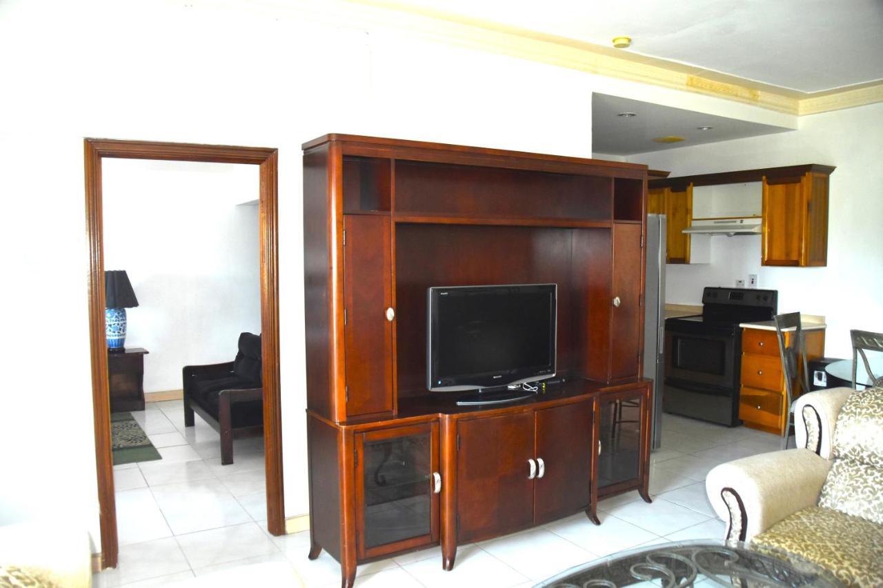 Embassy Deluxe Apartment Kingston Ngoại thất bức ảnh